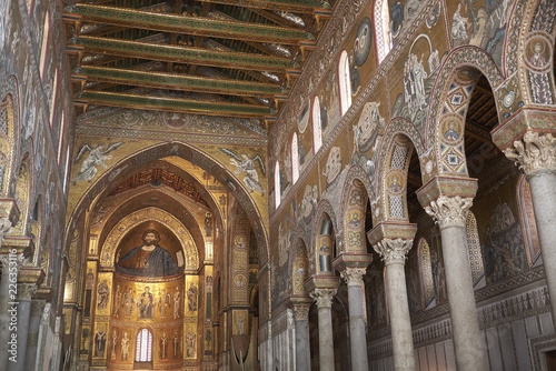 Fototapeta Naklejka Na Ścianę i Meble -  Monreale, Italy - September 11, 2018 : View of Monreale cathedral apse