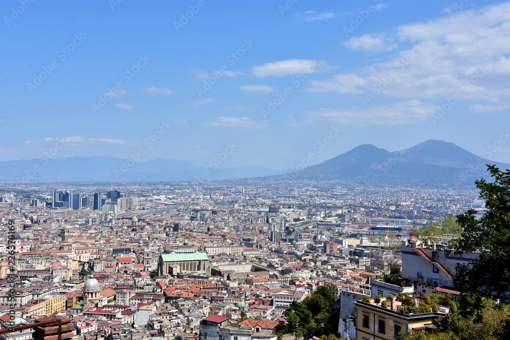vue panoramique de Naples (Italie)