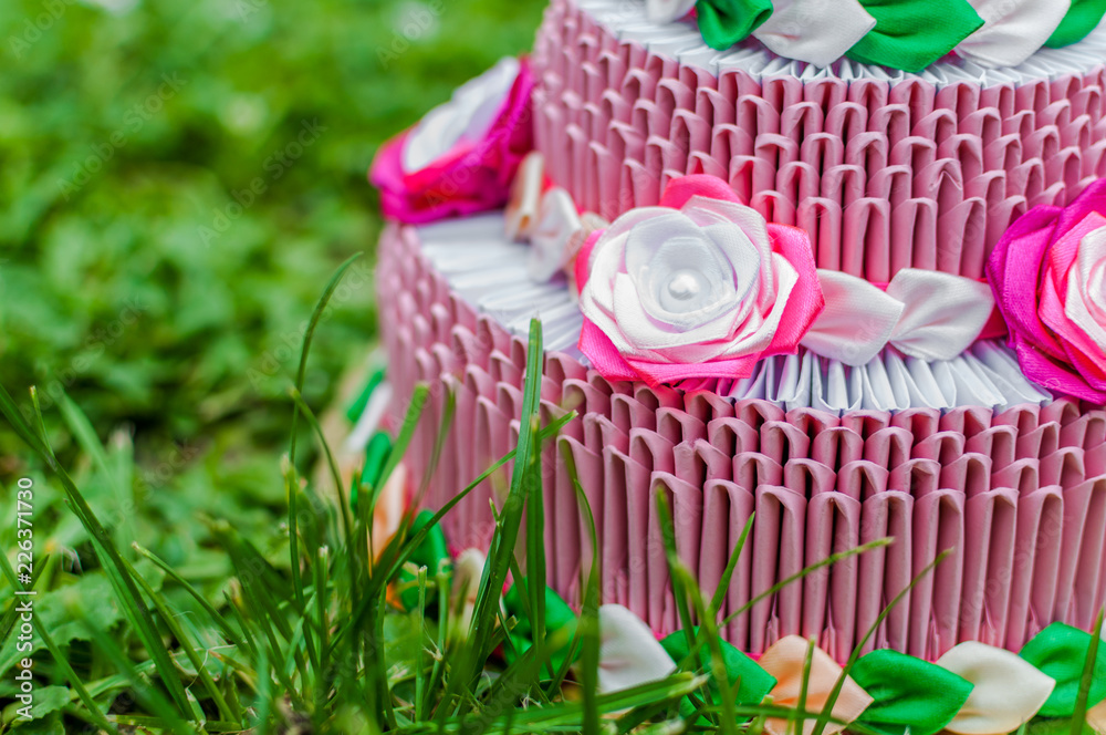 Różowy tort urodzinowy origami 3D - obrazy, fototapety, plakaty 