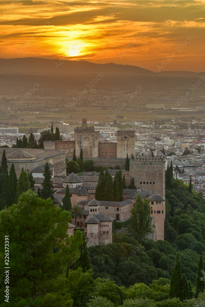 Puesta de sol sobre la Alhambra