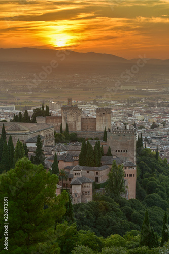 Puesta de sol sobre la Alhambra