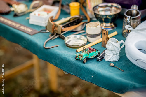 Billede på lærred Dishes on car-boot sale in London