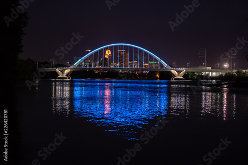 Fototapeta Naklejka Na Ścianę i Meble -  Lowery Bridge River Night 12