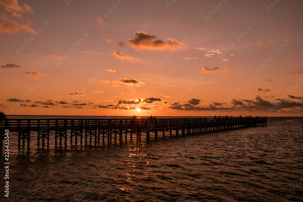Obraz premium Sunset at the Pier