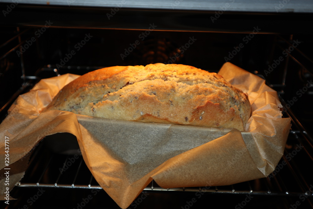 Brot im Ofen Stock Photo Adobe Stock
