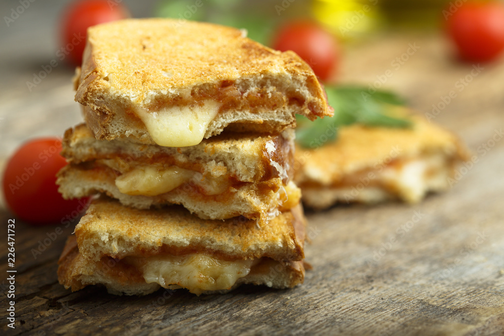 Cheese toasts with tomato Cheese toasts with tomato
