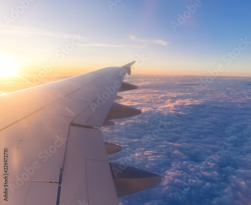 Sonnenaufgang im Flugzeug