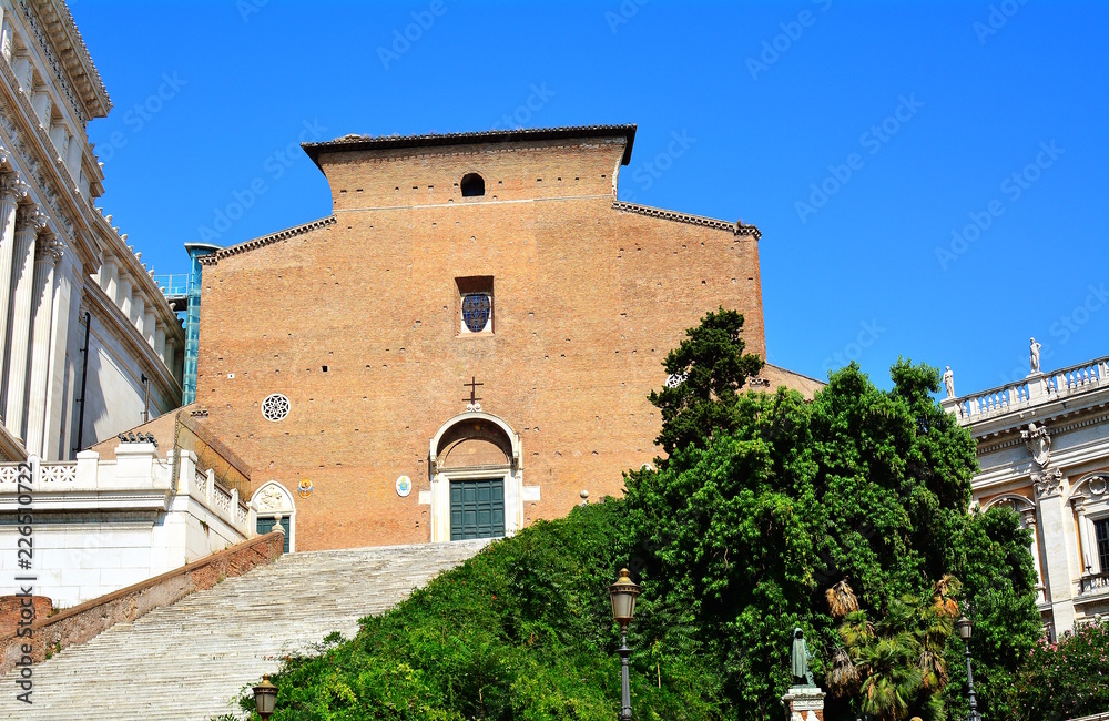 Fototapeta premium The facade of the ancient church of Rome called 