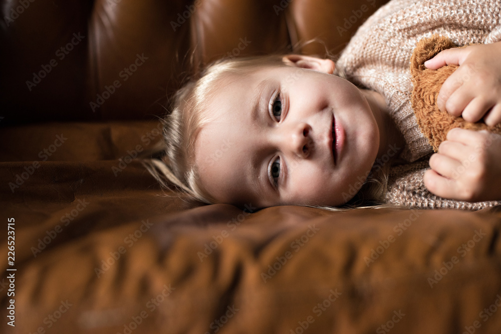 child sleeping ребенок деыочка child sleeping ребенок деыочка