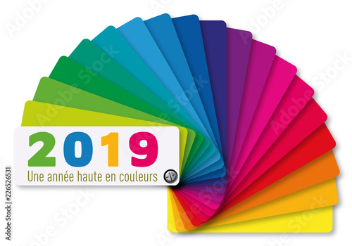 Carte de vœux 2019 utilisant le symbole du nuancier et son éventail de couleurs pour les peintre en bâtiment et les décorateur intérieur