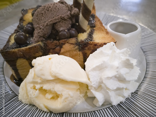 Chocolate toast with Ice-cream