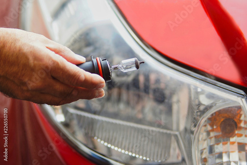 Photos Automobile halogen replacement bulb