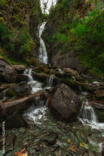 Fototapeta Naklejka Na Ścianę i Meble -  Waterfall in Altai Mountains territory, West Siberia, Russia
