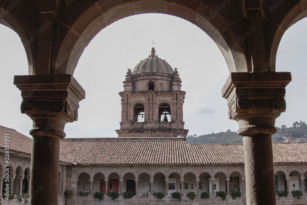 Obraz premium Old catholic church facade in Cuzco Peru
