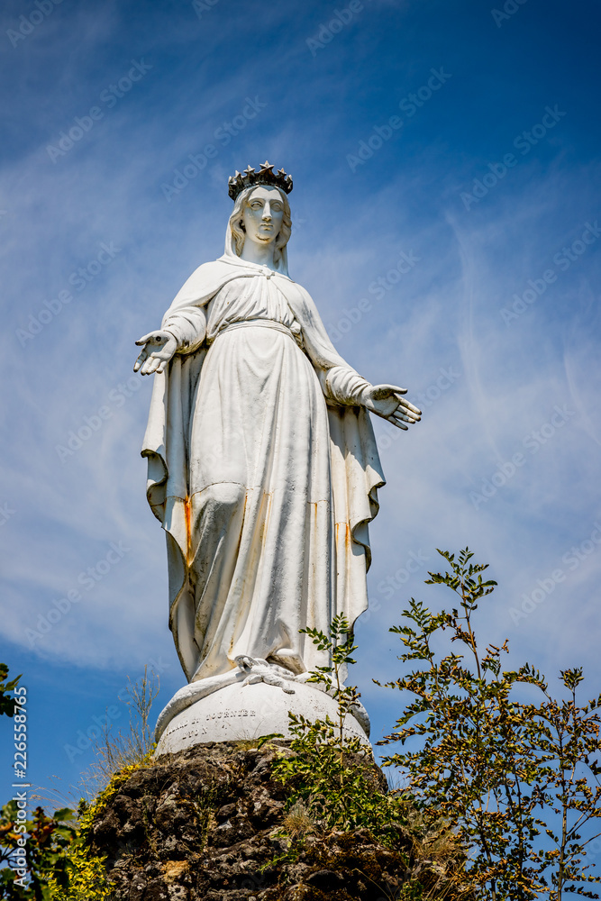 La Vierge Marie de la Chapelle Monolithe de Fontanges