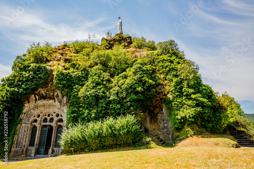 La Chapelle Monolithe de Fontanges photo