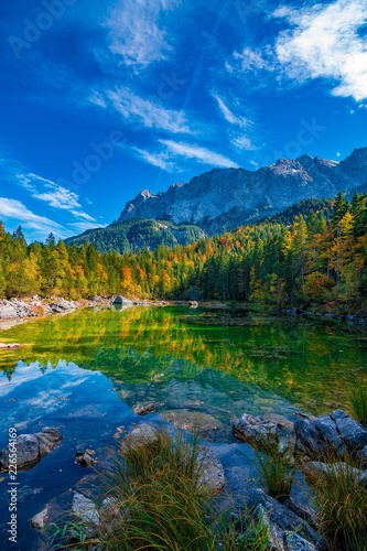 Fototapeta Naklejka Na Ścianę i Meble -  A beautiful view at the colourful Frillensee in Germany, near Zugspitze, Alps, October 2018