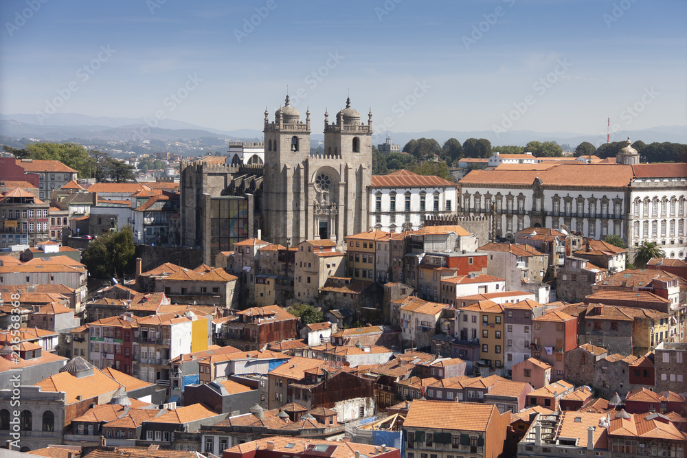 Bonita vista de la ciudad de Oporto Portugal