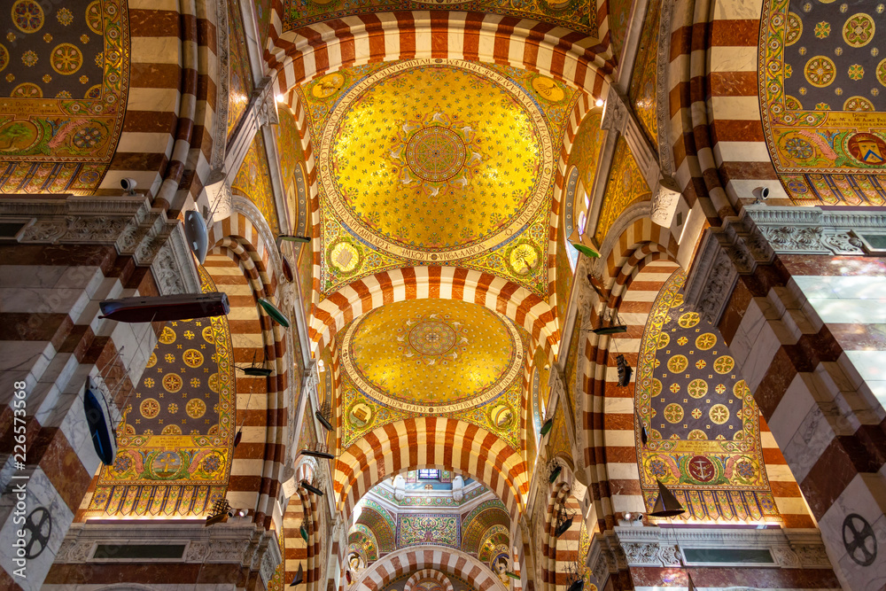 Obraz premium Notre Dame De La Garde cathedral church in Marseille - France