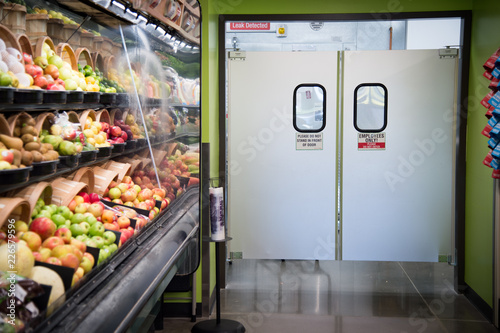 Fototapete produce and doors