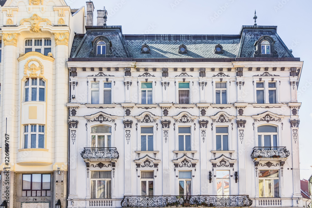 Fototapeta premium Dekorative Häuserfassade im Barock-Baustil