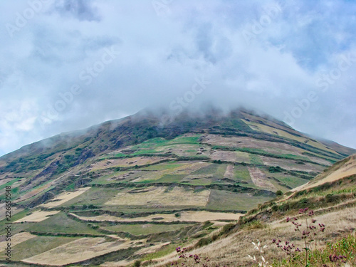 Alausi, trek along Devils Nose (Nariz del Diablo)