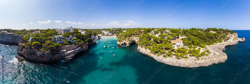 Luftaufnahme, Bucht Cala Santanyi  mit Strand und Roca Fesa, Gemeinde Santanyi, Region von Cala Figuera, Mallorca, Balearen, Spanien