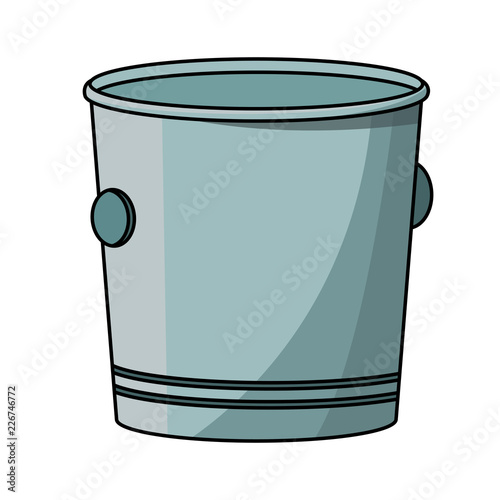 Empty ice bucket