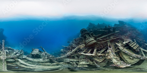 Underwater 360 of Shipwreck at Million dollar point © The Ocean Agency