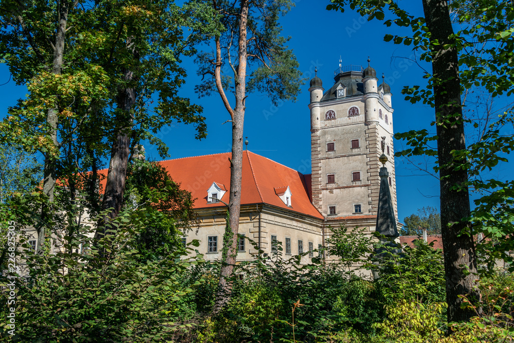 Blick auf Schloss Greillenstein im Waldviertel 