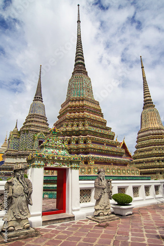 Chedis of the Four Kings at Wat Pho in Bangkok © Santi Rodríguez