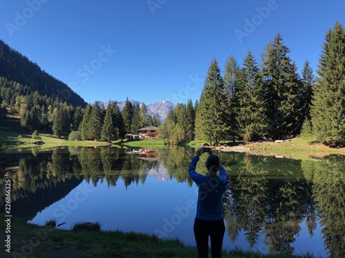 lago di montagna montagne escursione gita relax baita monti montagne laghi natura 