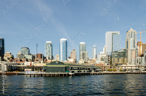 Seattle Aquarium & Waterfront Skyline © Pj Sampson