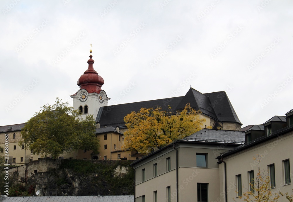 Blick auf den Kirchturm Stift Nonnberg.