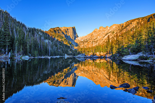 Fototapeta Naklejka Na Ścianę i Meble -  Dream Lake in Rocky Mountain National Park