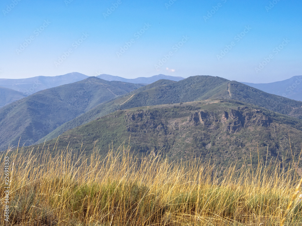 Obraz premium View from around Punto Alto - Acebo, Castile and Leon, Spain
