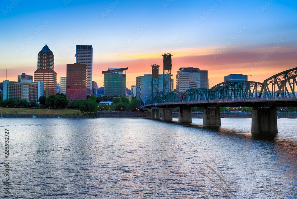 Fototapeta premium Portland o zachodzie słońca