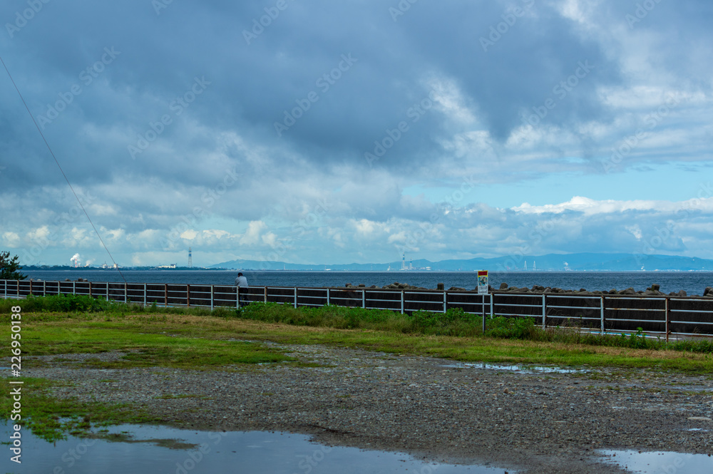 富山海岸　雨上がりの朝