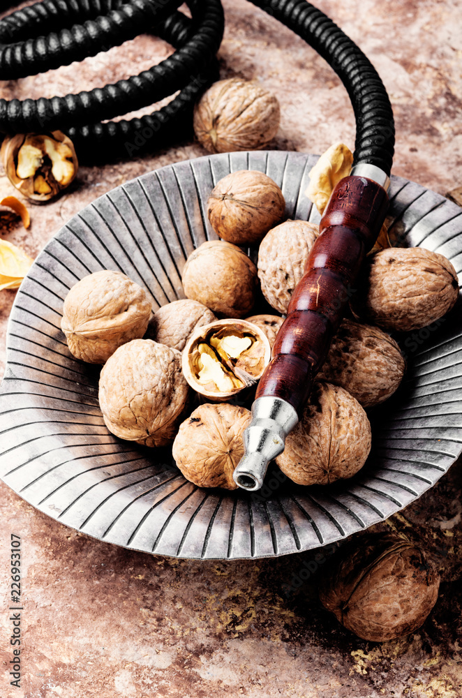 Hookah with aroma walnut