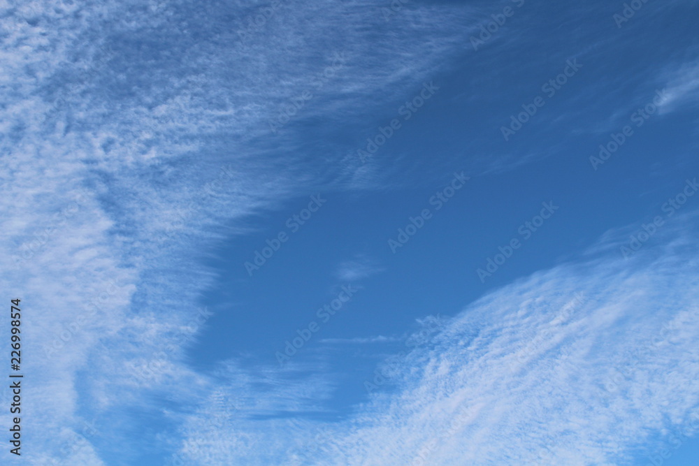 Cielo e nuvole in Autunno - vento