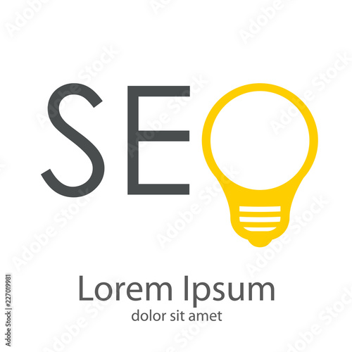 Logotipo SEO search engine optimization con bombilla en gris y amarillo
