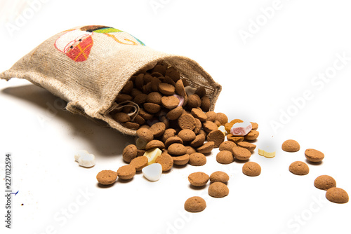 Pepenoten fall out of jute bag