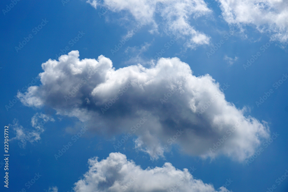 Obraz premium closeup cloud with blue sky
