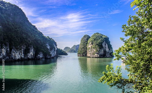 Halong bay, vietnam