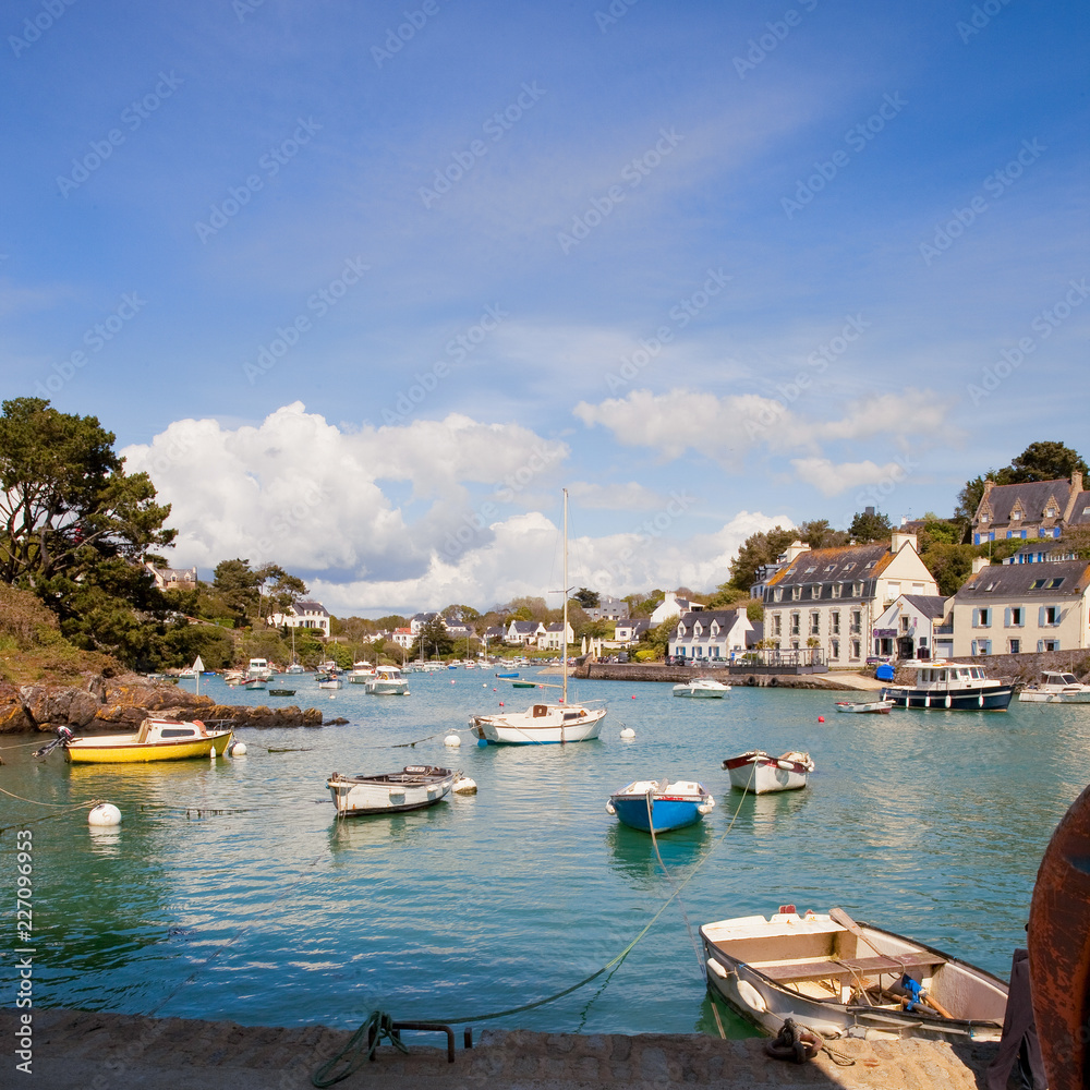Petit port typique de Bretagne > Doëlan > Finistère Sud