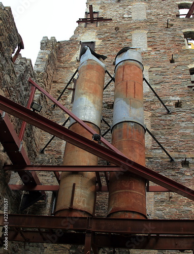 Tablou pe pânză Abandoned equipment at a defunct mill in Minneapolis, Minnesota.