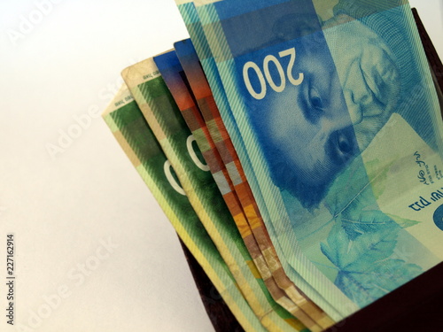 Jewish money in your wallet