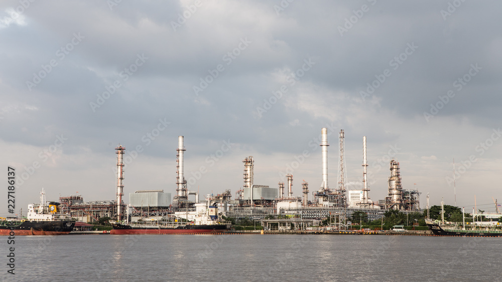 Petroleum plant