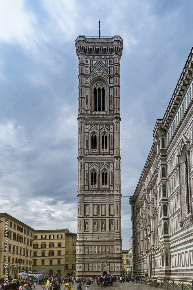 Glockenturm der Basilika von Florenz