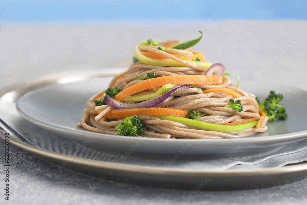 Spaghetti Integrali con Verdure Stock Photo